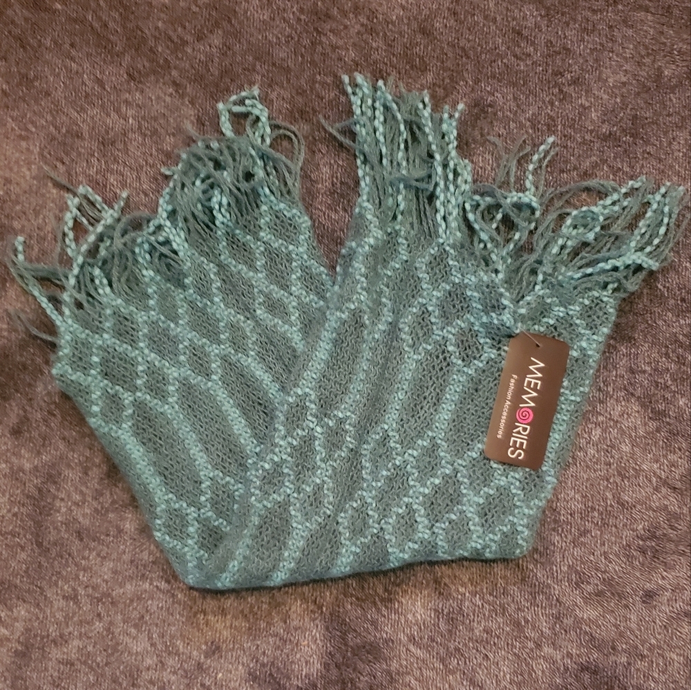 NWT Memories Lightweight Mini Fashion Tube Collar Scarf